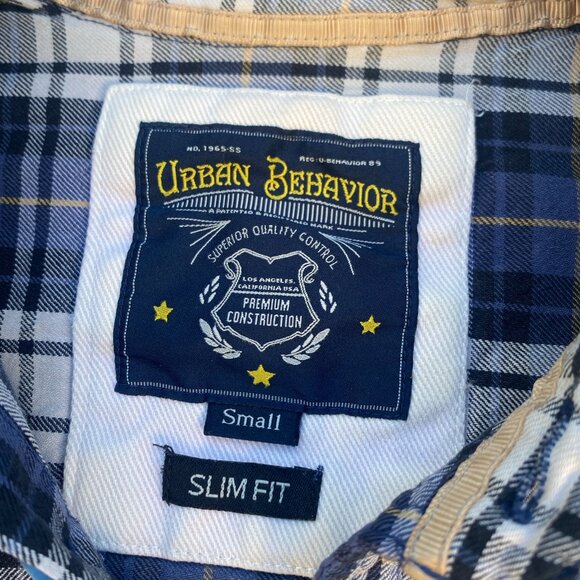 Urban Behavior Woman's Flannel Plaid Flap Chest Pockets Slim Fit Shirt Small - Picture 3 of 9